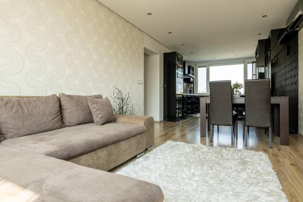Martonfalvi Penthouse W Jacuzzi Дебрецен Экстерьер фото